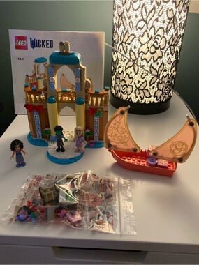 Lego Wicked Palace Playset with Instruction booklet Like new